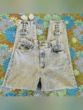 Cap Ferrat | 80s Vintage High Waisted Acid Wash Tapered Jeans